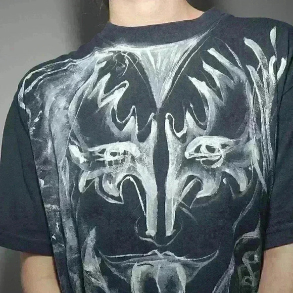Vintage 90s Goth style  hand-painted Gene Simmons from Kiss rock band t-shirt - Picture 2 of 14